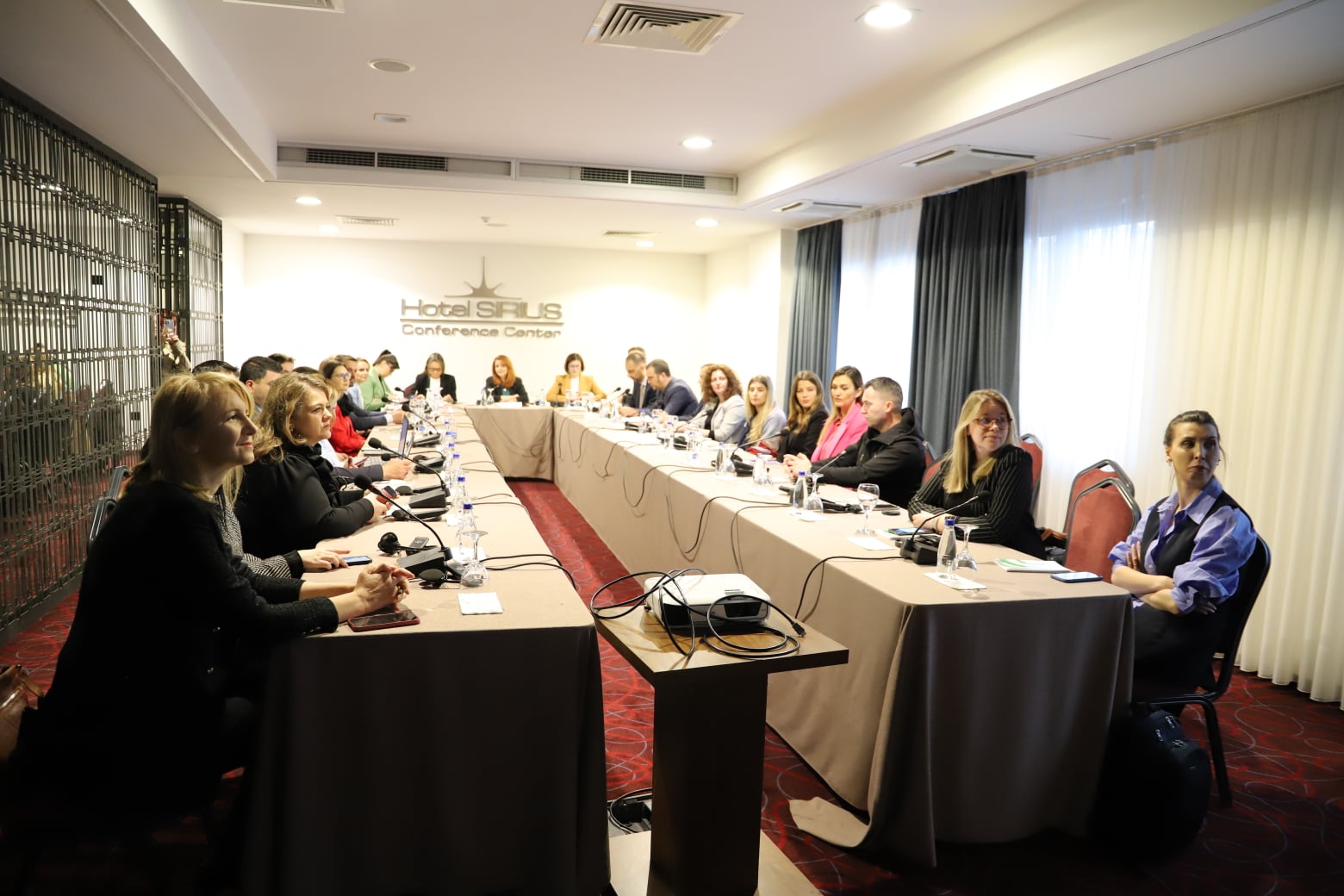 Tryeza e Sektorit Privat Nxjerr Veprime për Zhvillim të Qëndrueshëm në Kosovë