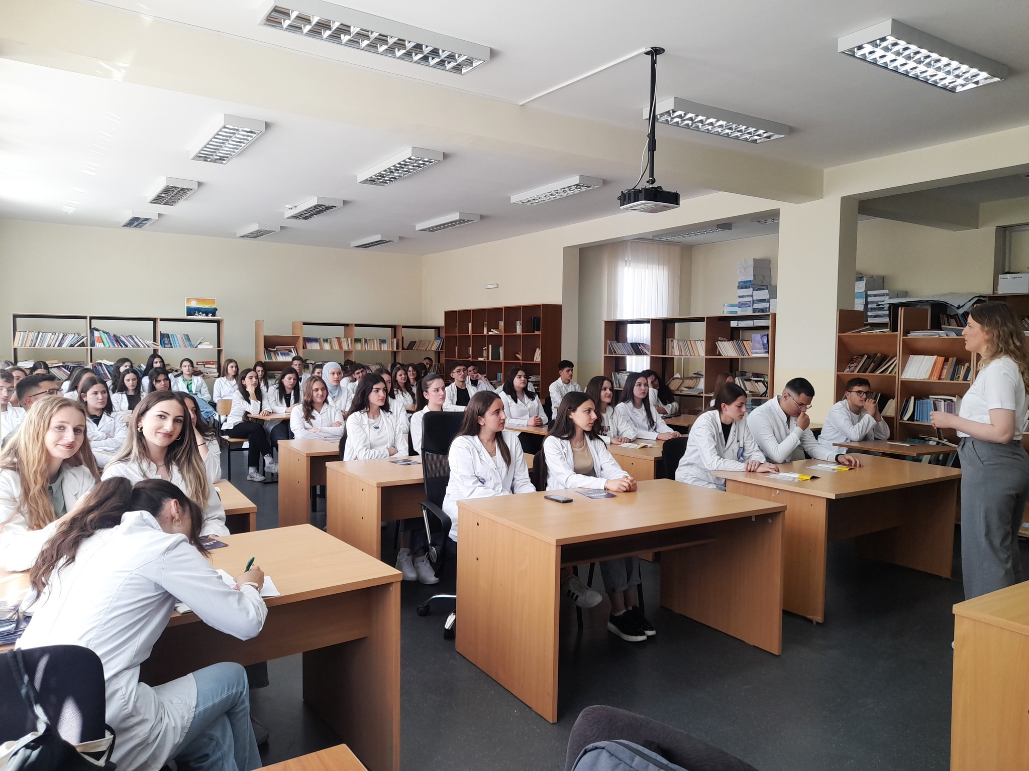 K-GenU Holds Informative Sessions for High School Students in Prizren